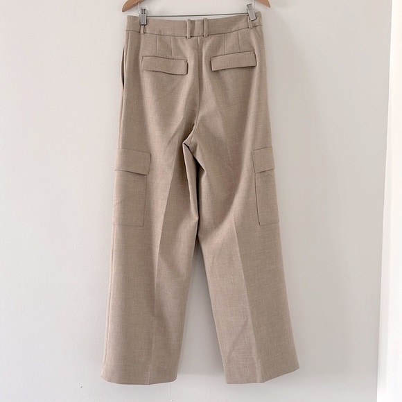 Aritzia Babaton Spotlight Cargo Pant high rise 
Straight Leg - Picture 10 of 16